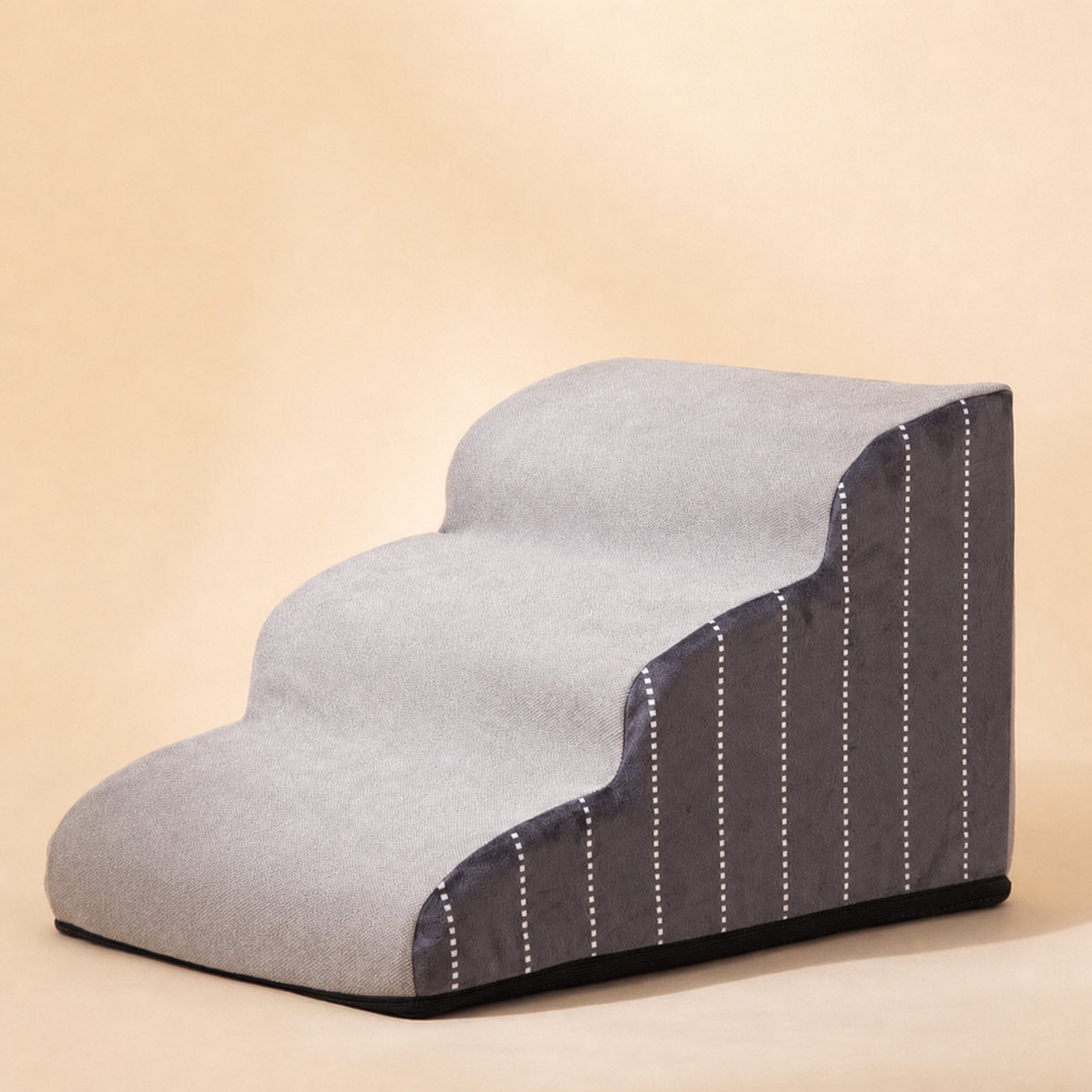 Removable dog steps with plain gray stripe pattern, logo removed