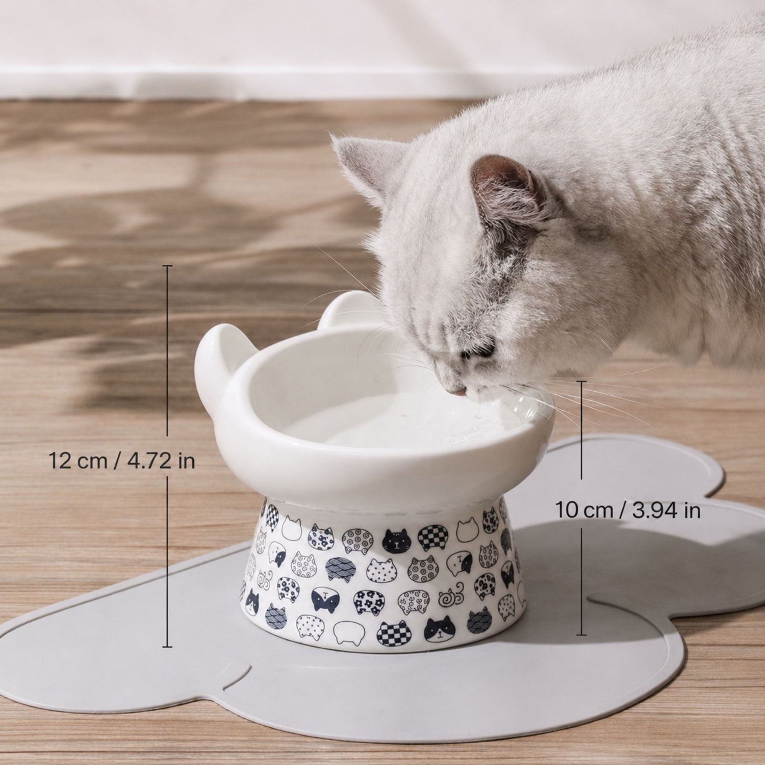 Raised Ceramic Cat Bowl | Japanese-Style 300 ml Feeder | Stable Easy-Clean Design