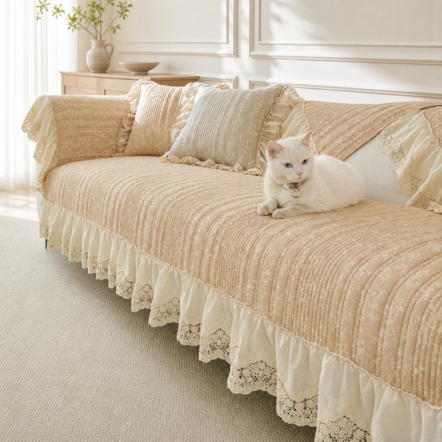 Vintage Lace Sofa Protector | Cotton-Linen Blend | Non-Slip Ruffled Design