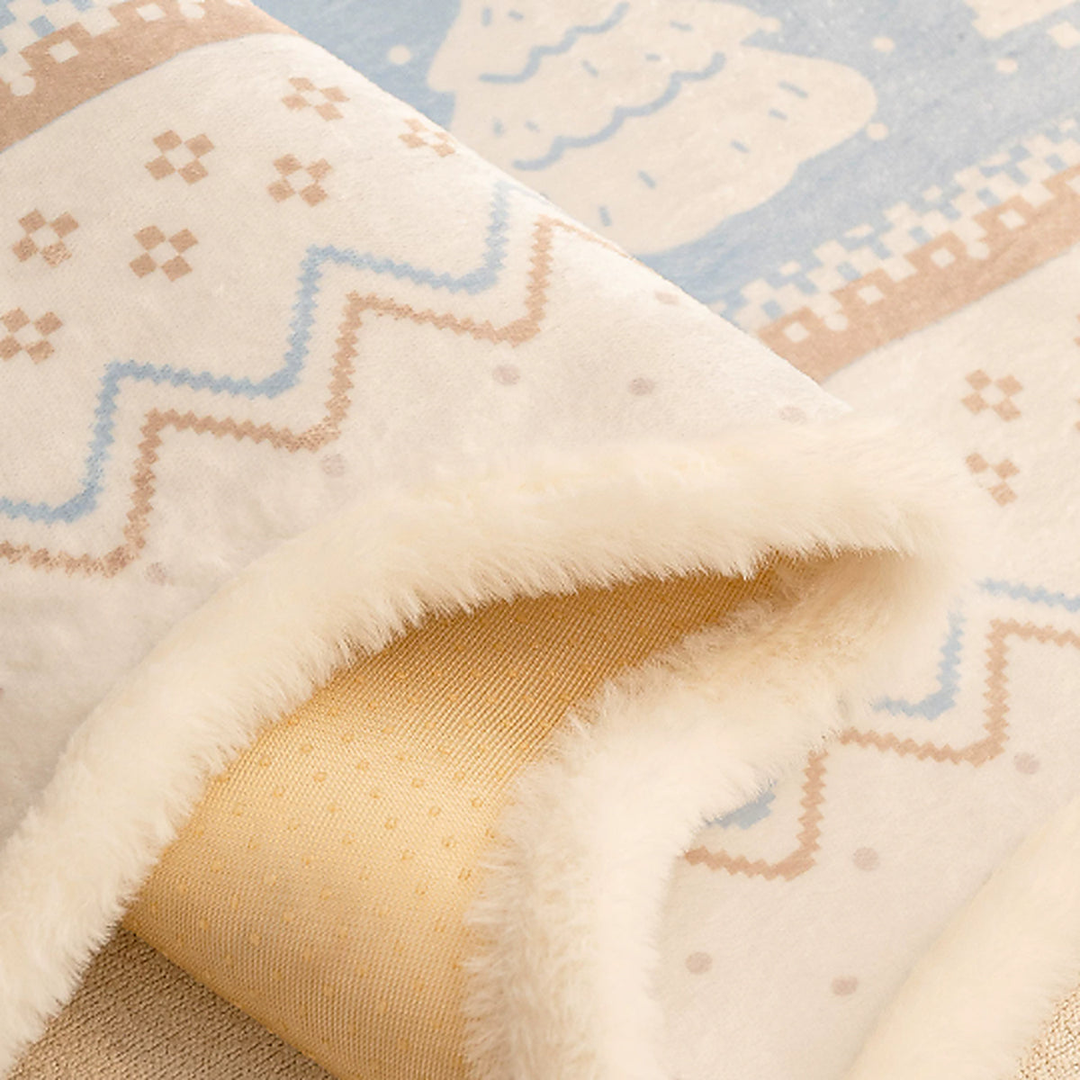 Christmas Sofa Cover | Plush, Non-Slip & Machine Washable | Pastel Winter