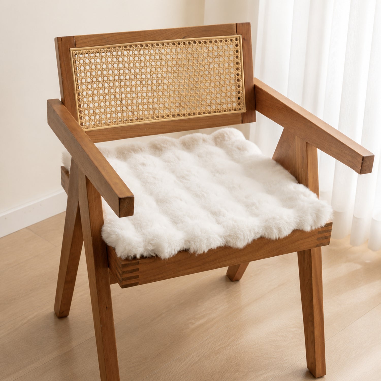 Plush Pet Mat | Soft Tufted Dog & Cat Cushion | Versatile Design