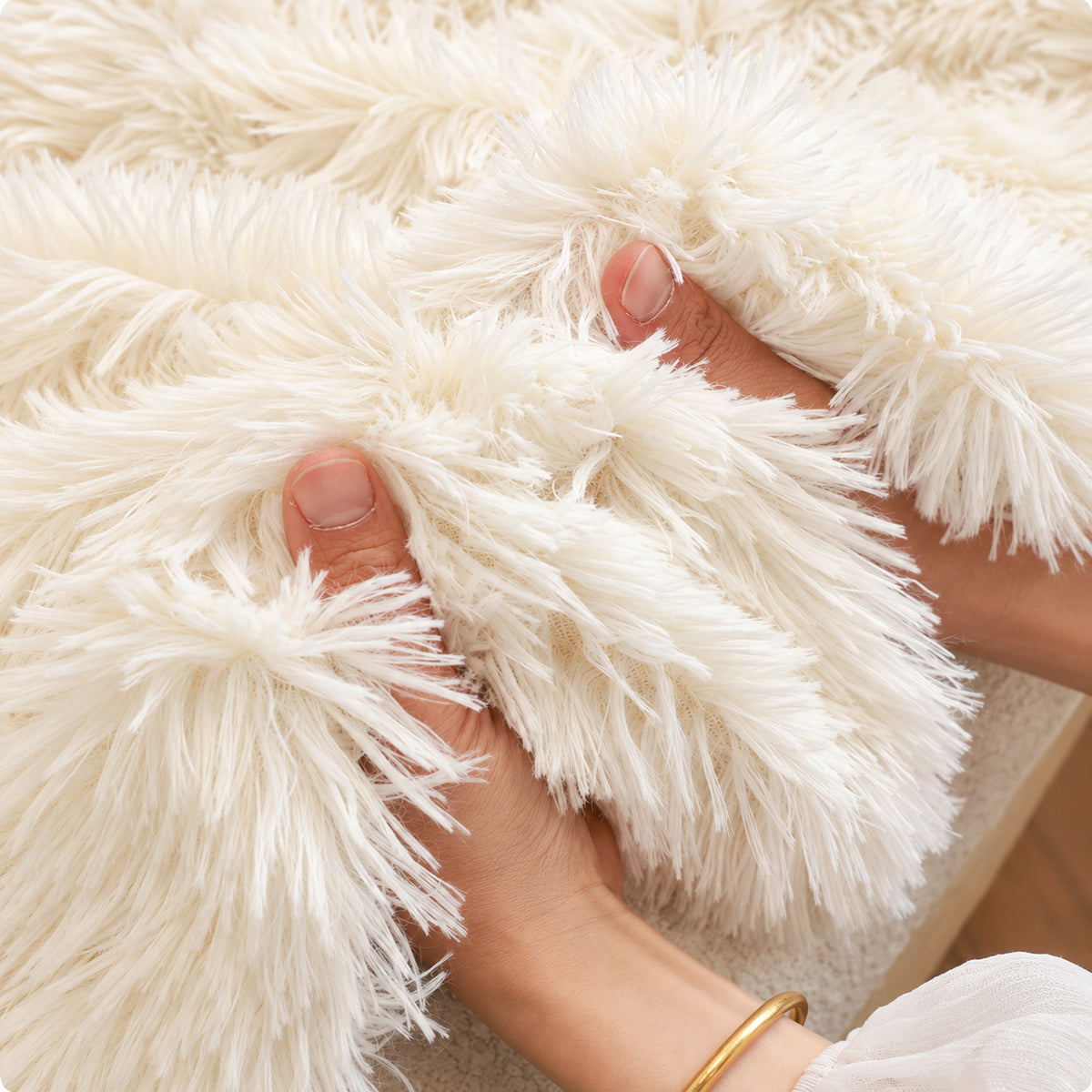 Sofa Cover | Plush Flannel Sofa Throw | Long-Pile Sofa Protector