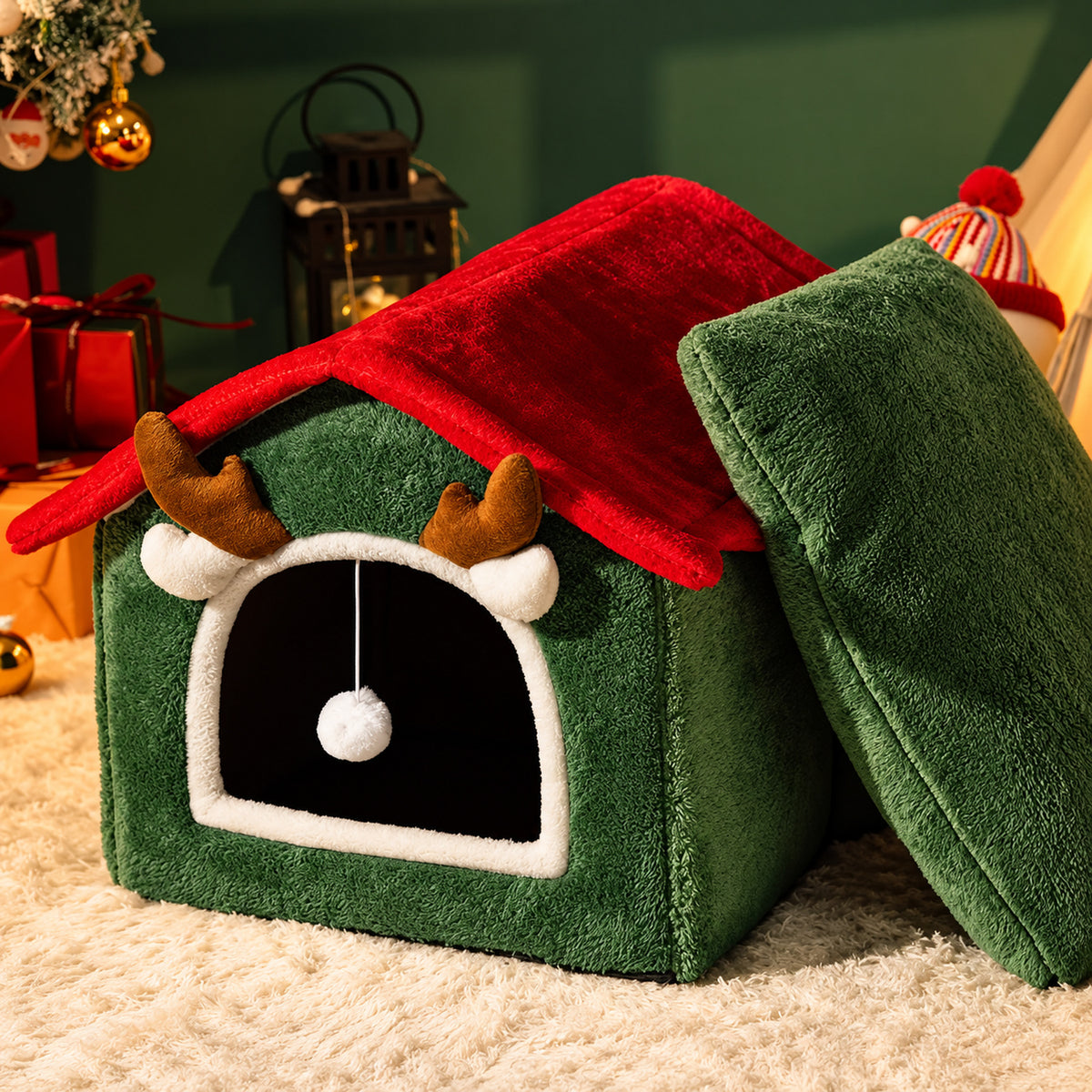 Christmas Dog Bed & Cat Bed | Washable Reindeer Cave