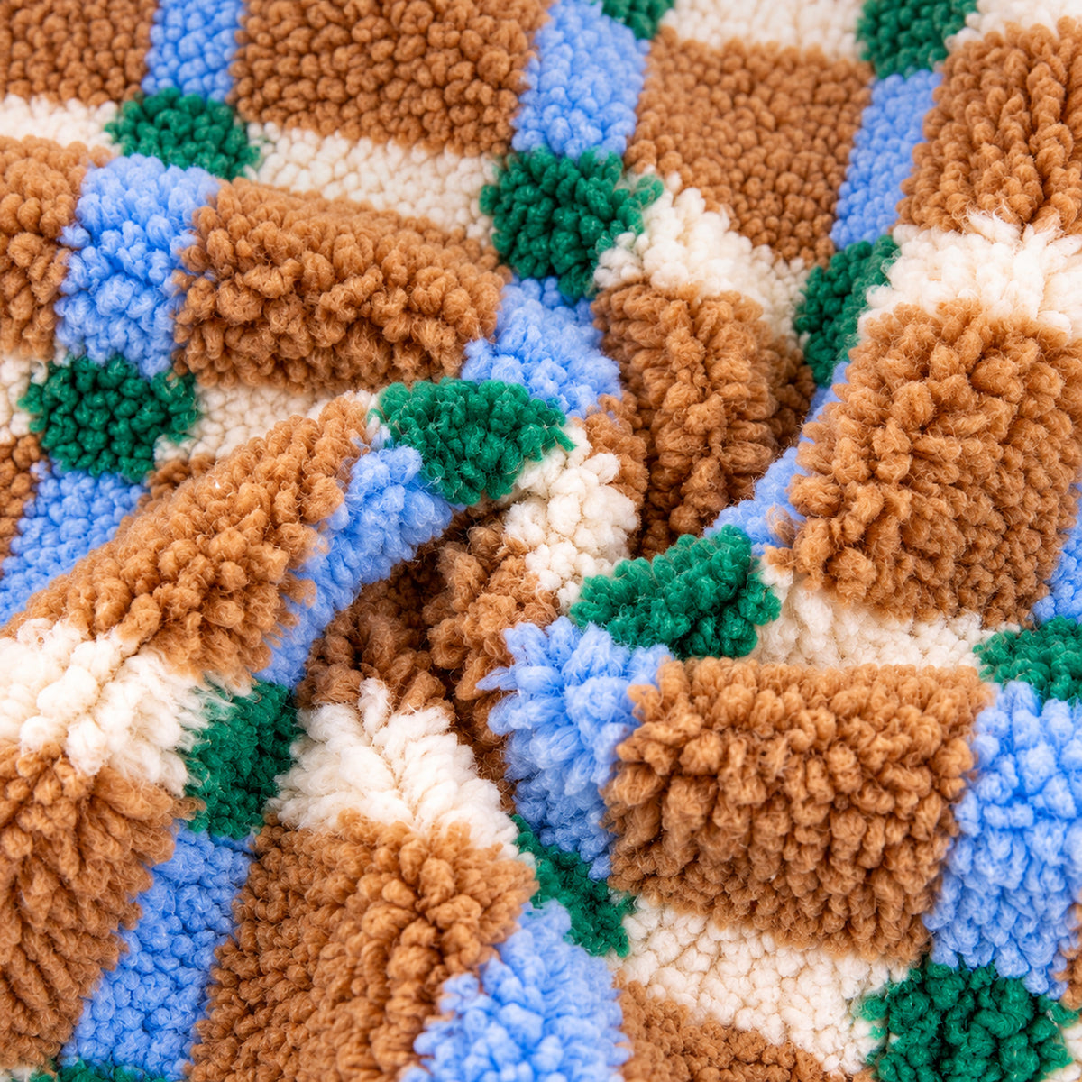 Cat & Dog Bed | Warm Double-Sided Pom-Pom Bed with Removable, Washable Pad