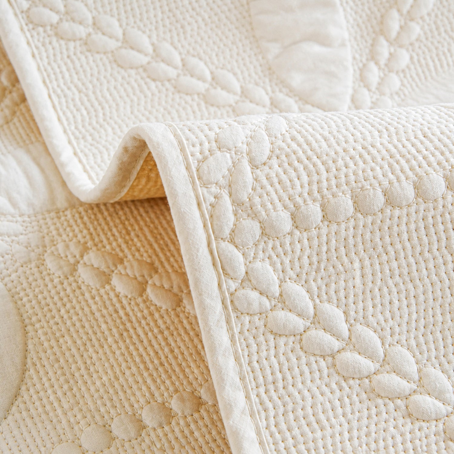 Leaf Lattice Quilted Sofa Protector | Cotton | Non-Slip & Machine Washable