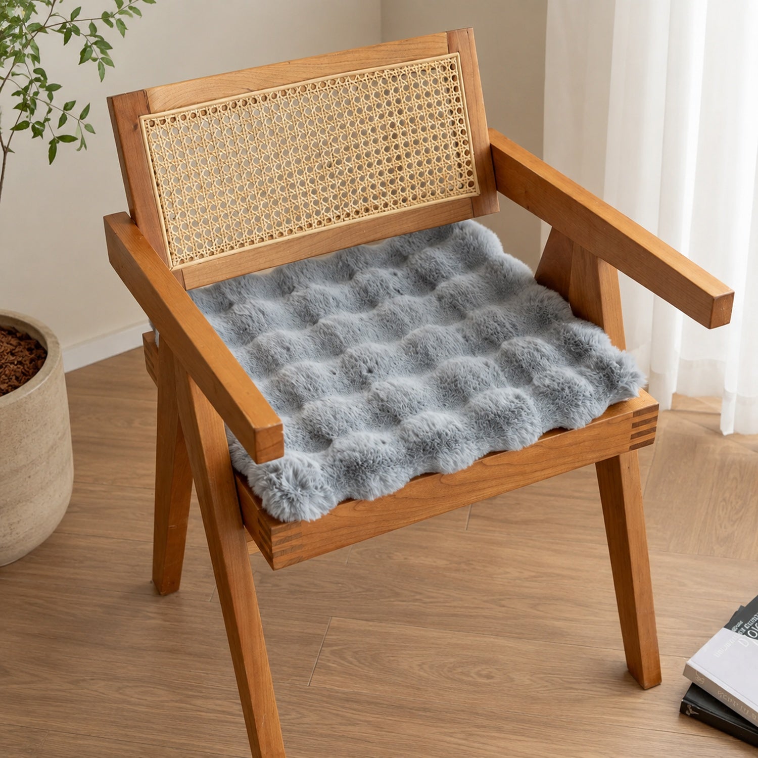 Plush Pet Mat | Soft Tufted Dog & Cat Cushion | Versatile Design