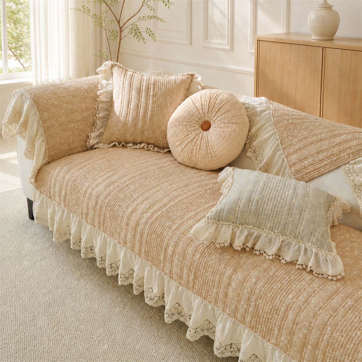 Vintage Lace Sofa Protector | Cotton-Linen Blend | Non-Slip Ruffled Design
