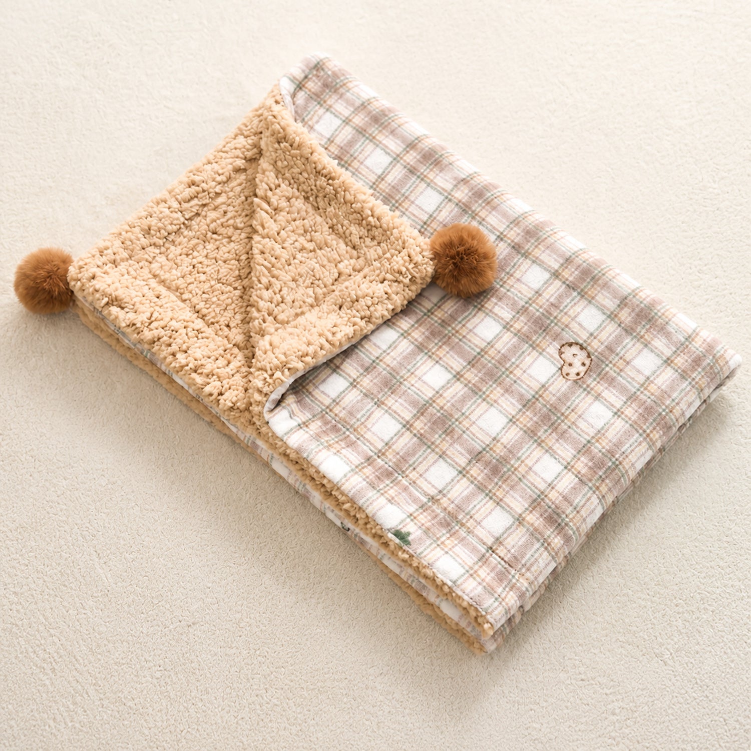 All-Season Reversible Pet Mat with Pillow | Cotton Velvet | Machine Washable