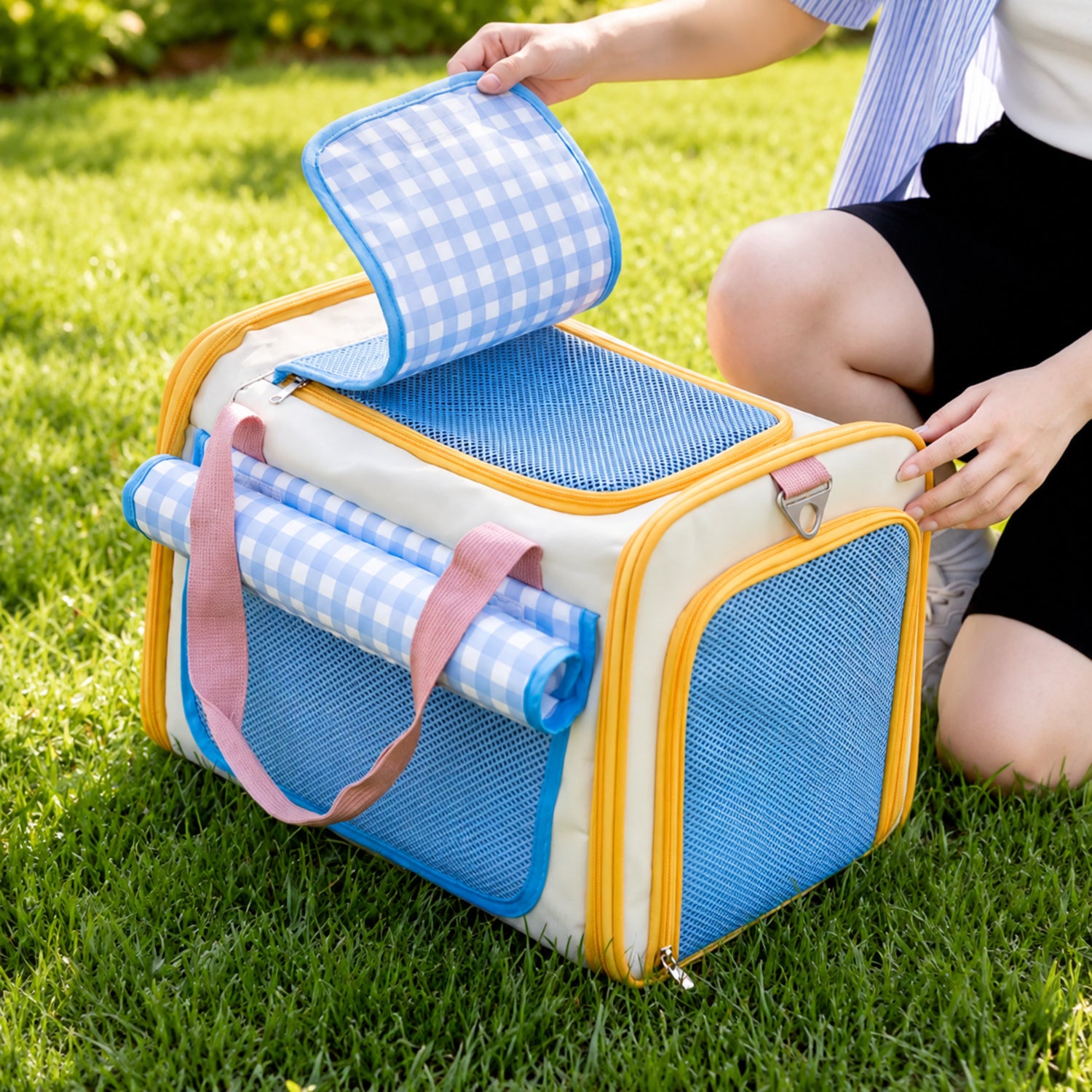 Gingham Cat Carrier Bag | Foldable Travel Carrier with Mesh Panels and Shoulder Strap