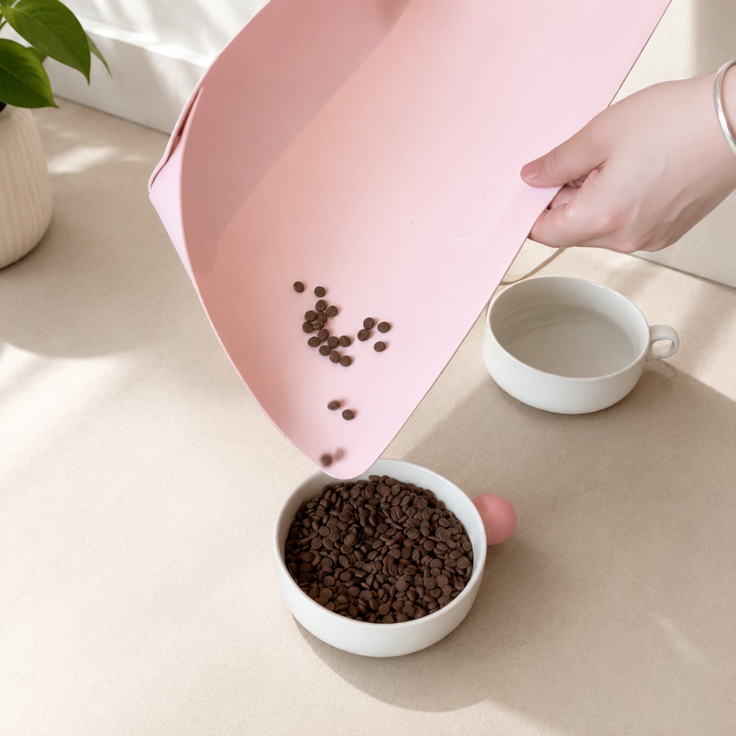 Stay-Clean Pet Feeding Mat | Waterproof Raised Edge | Non-Slip Easy-Clean Design