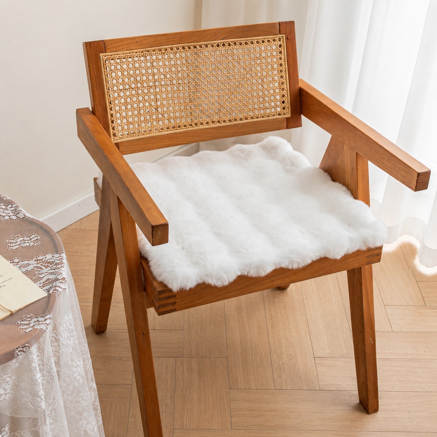 Plush Pet Mat | Soft Tufted Dog & Cat Cushion | Versatile Design